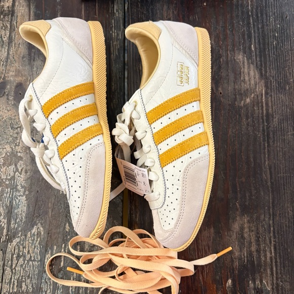 Adidas Japan Women’s 7.5 Retro Leather Sneakers New w/ Box - Picture 4 of 6